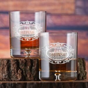 Fivetownsgift Personalized Mr. & Mrs. Engraved Whiskey Glass Set